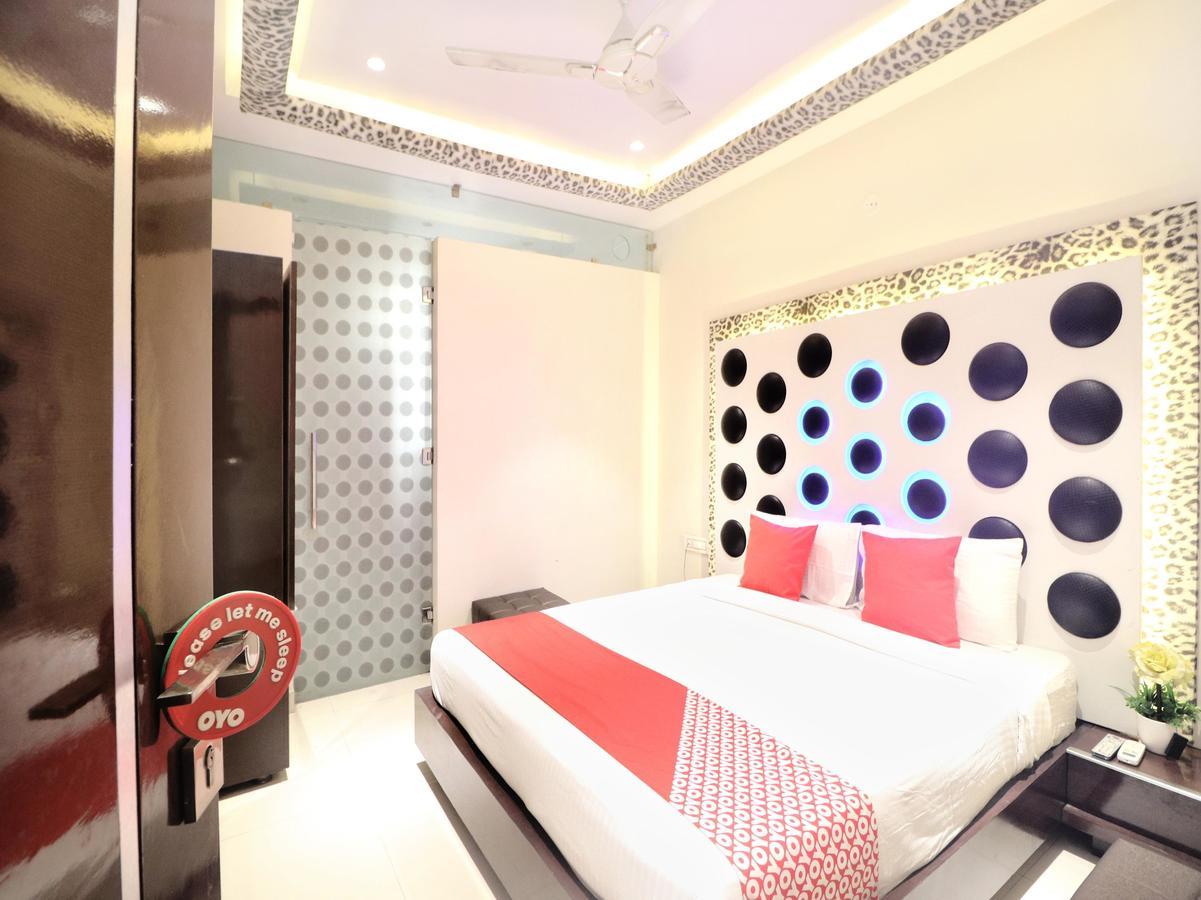 Oyo 14829 Hotel J Cruise ルディヤーナー エクステリア 写真